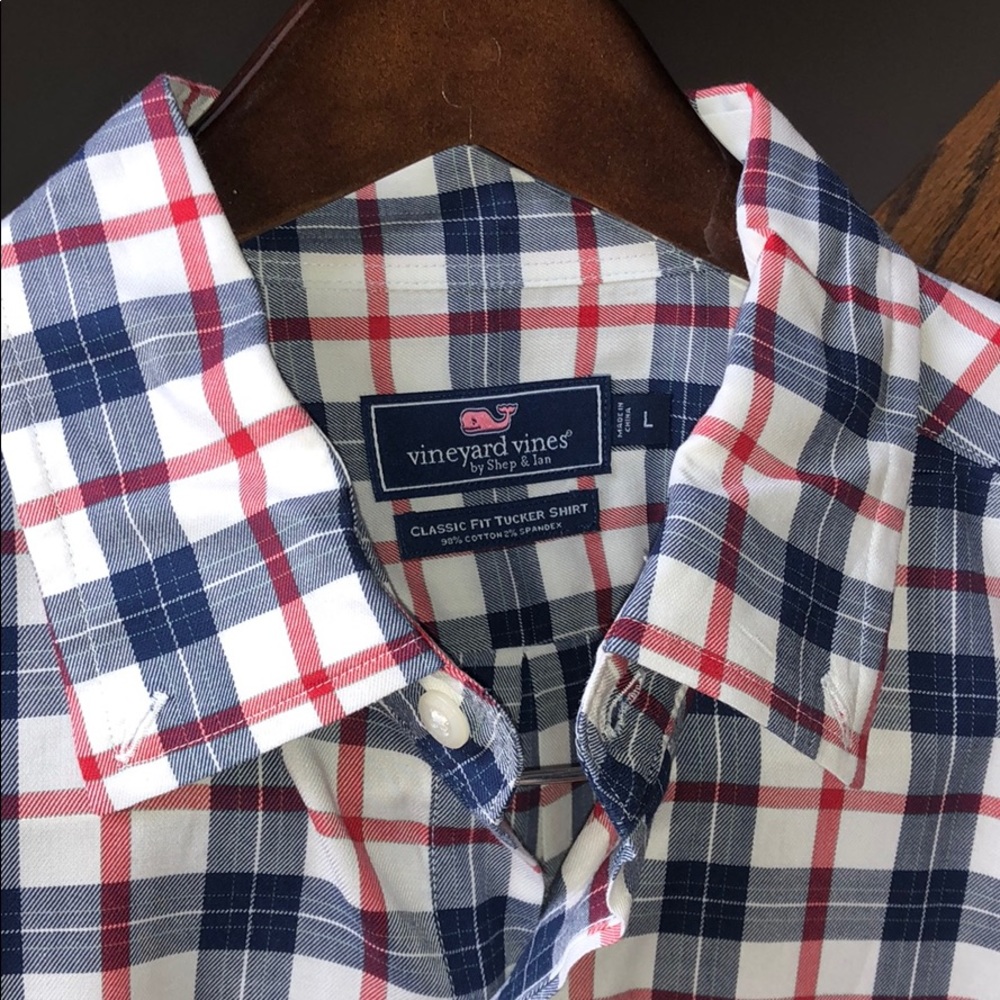 Vineyard Vines Button Down - Lrg